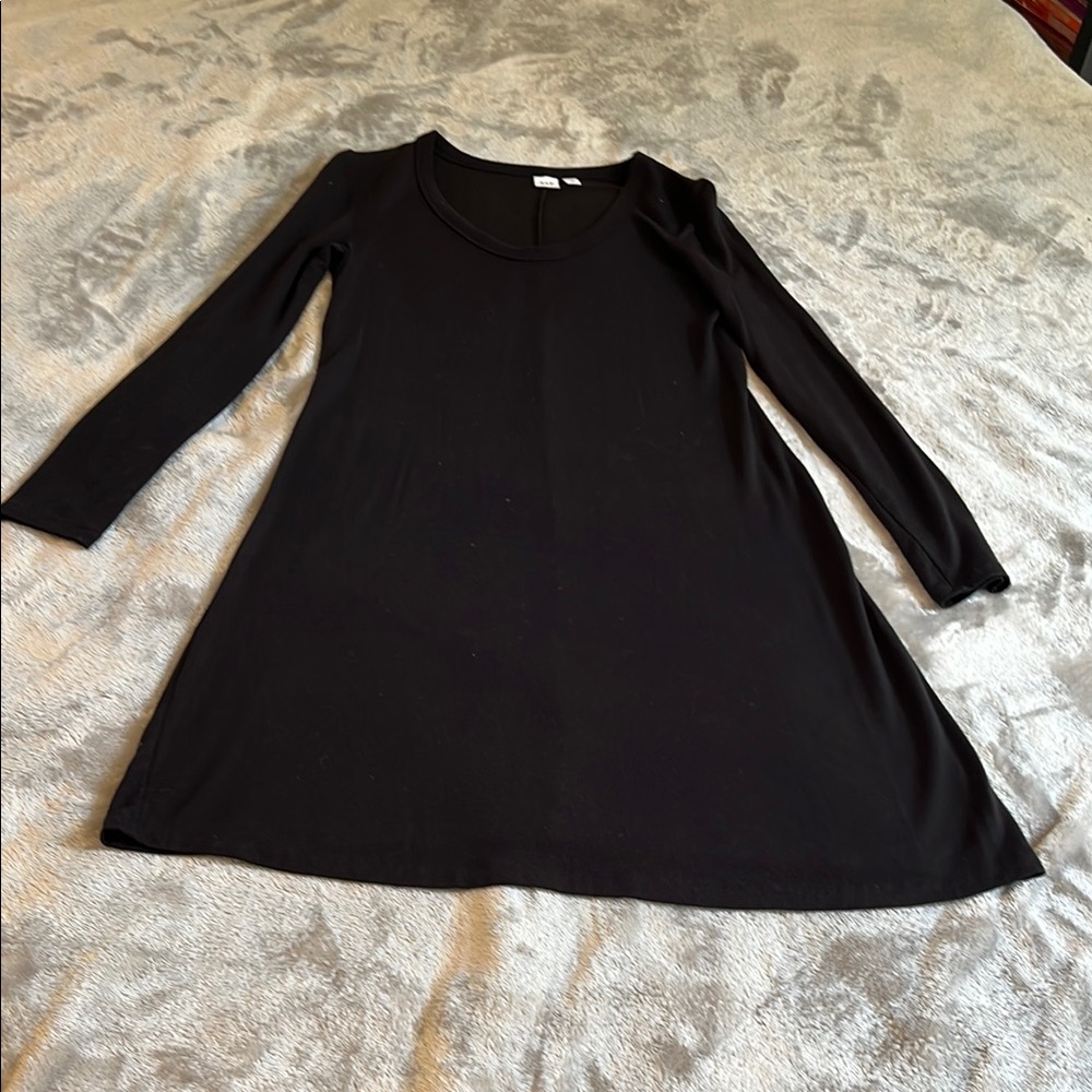 GAP Black Long Sleeve Top
